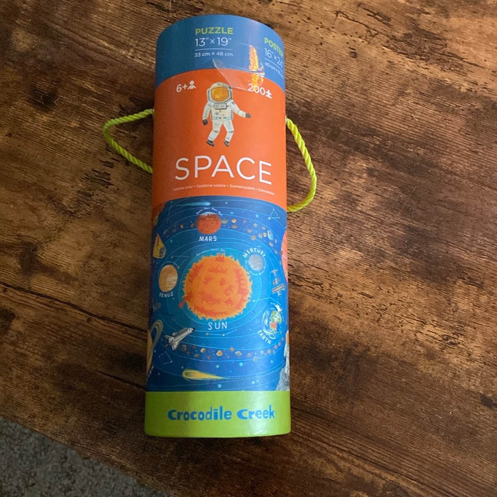 Kids Space Puzzle, comes with Poster, brand new